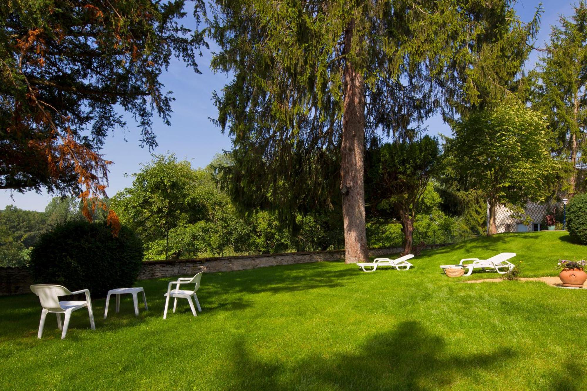 Logis Hostellerie La Chaumiere Arsonval Exteriör bild