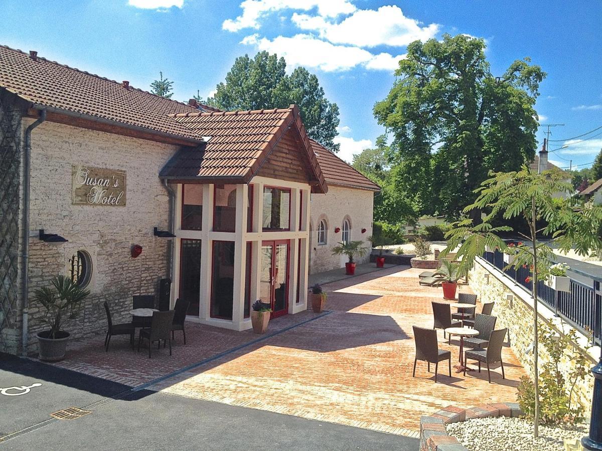 Logis Hostellerie La Chaumiere Arsonval Exteriör bild