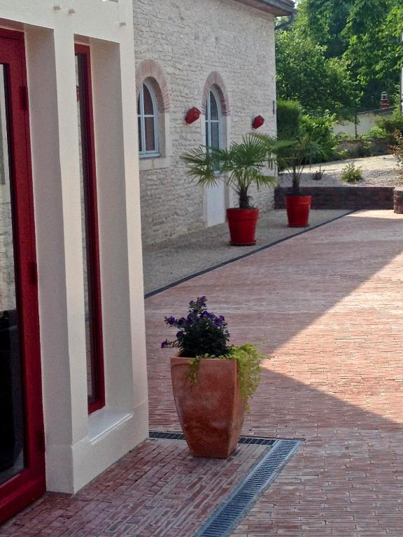 Logis Hostellerie La Chaumiere Arsonval Exteriör bild